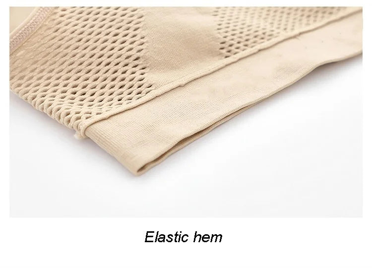 Breathable sports bra with pad